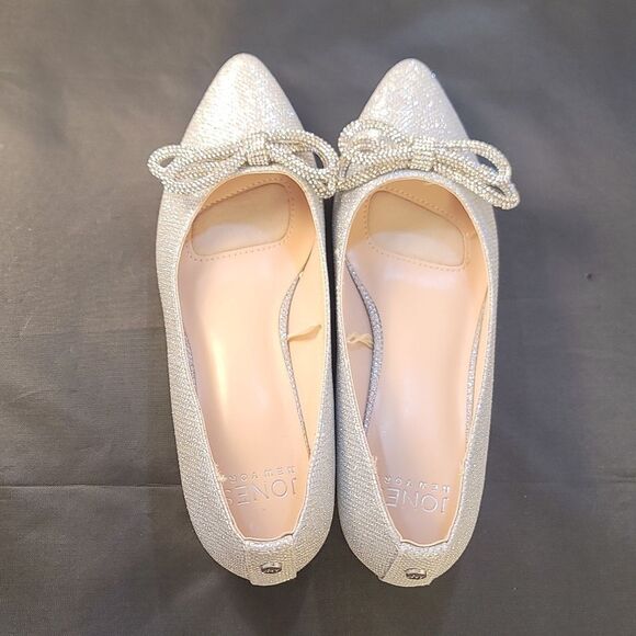 BRAND NEW JONES NEW YORK POINTED TOE WITH BOW DETAIL EMBELLISHMENTS FLAT - Picture 6 of 16